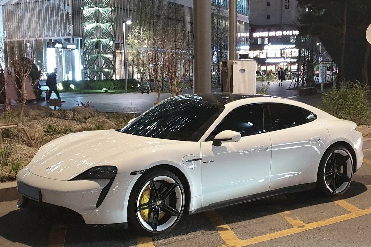 Porsche Taycan Turbo S